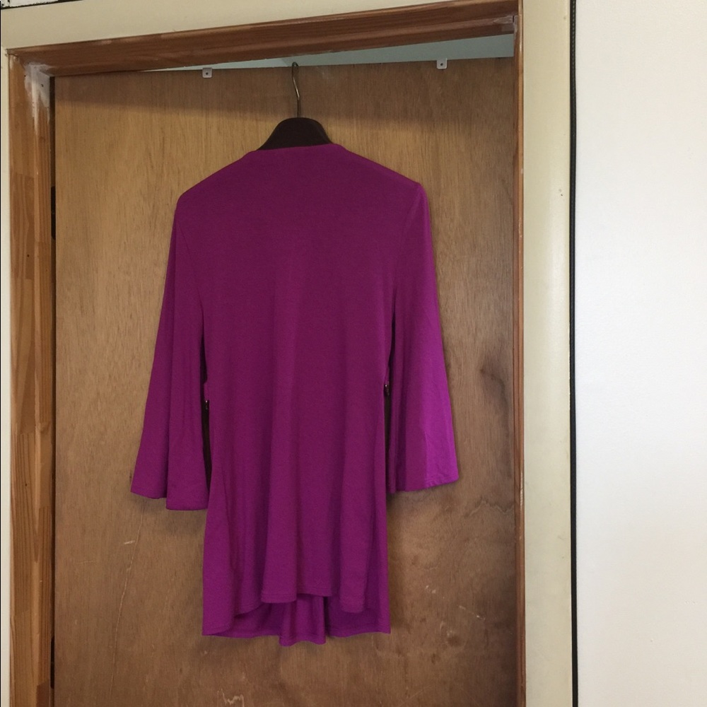 ❤️Cache Purple Top. Size S. - Picture 3 of 8